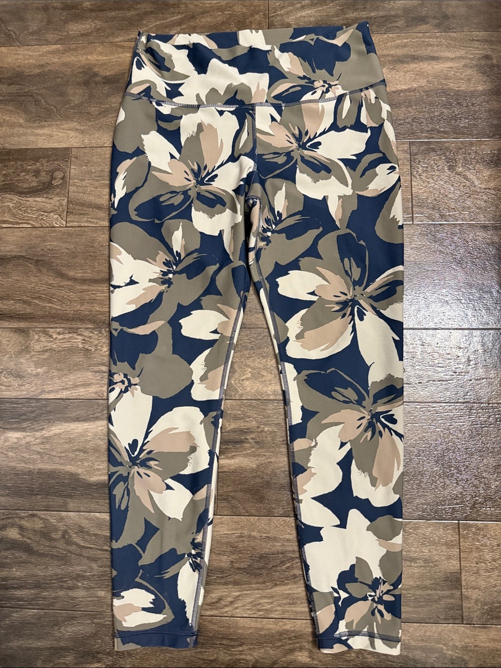 Old Navy Navy Floral Print Leggings